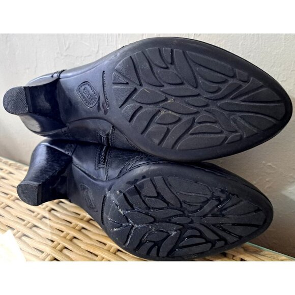 Born Women's Women's BLACK Size 7.5 Booties Leather Wing Tips - Picture 10 of 10